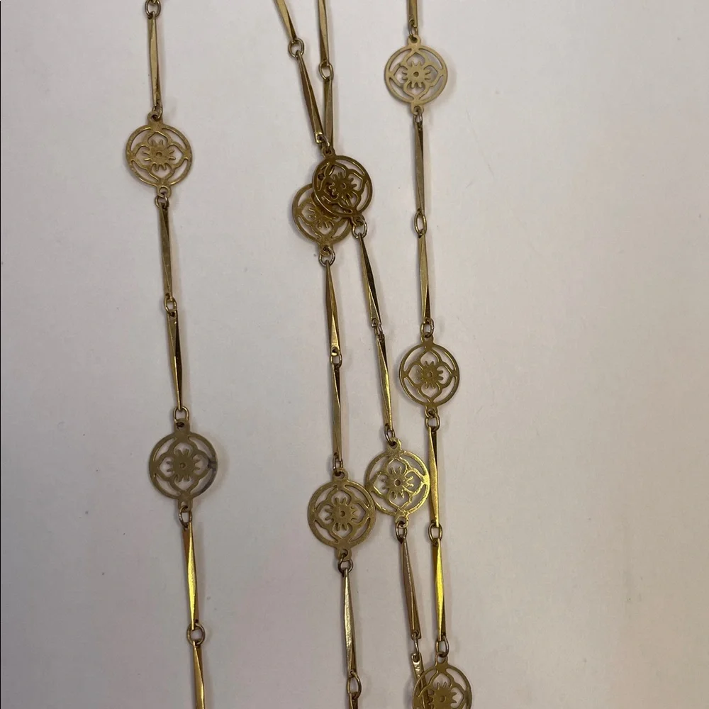 Vintage 1977 AVON Gold Filigree Link Necklace.  24” - Picture 2 of 5